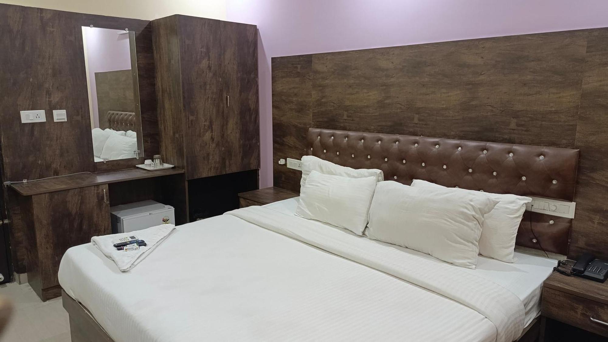 Pph Royal Gs Comforts Opp Mall Of Asia Bengalúr Exteriér fotografie